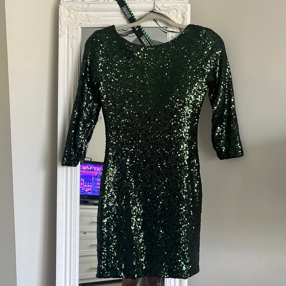 Gianni Bini green sequin cocktail dress